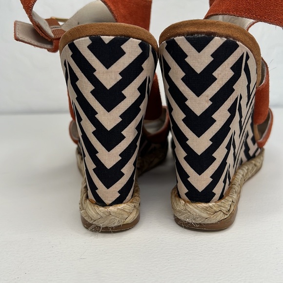 Bibi Lou rust orange suede & chevron wedge size 9 from Anthropologie - Picture 5 of 15